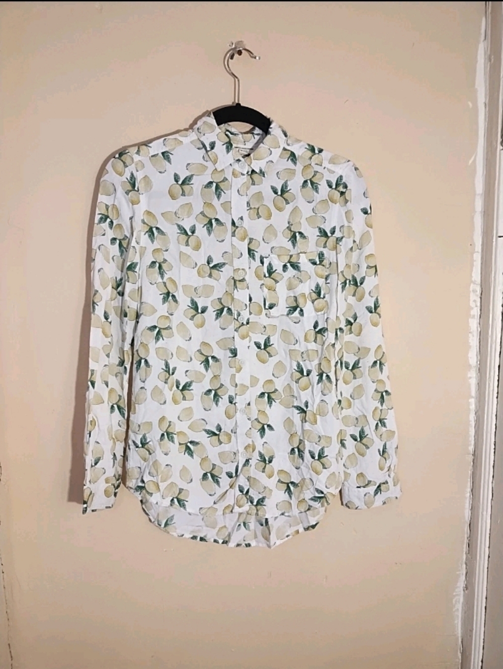 Beach Lunch Lounge Women's White Lemon Print Button-Up Shirt Size XS